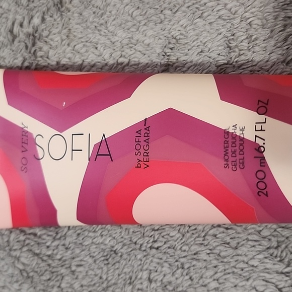 So Very Sophia Shower Gel - Picture 2 of 3